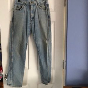32 Wrangler Jeans